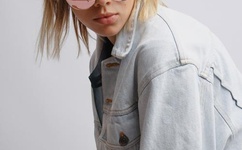 人与畜禽GUOFAMIANCORATION